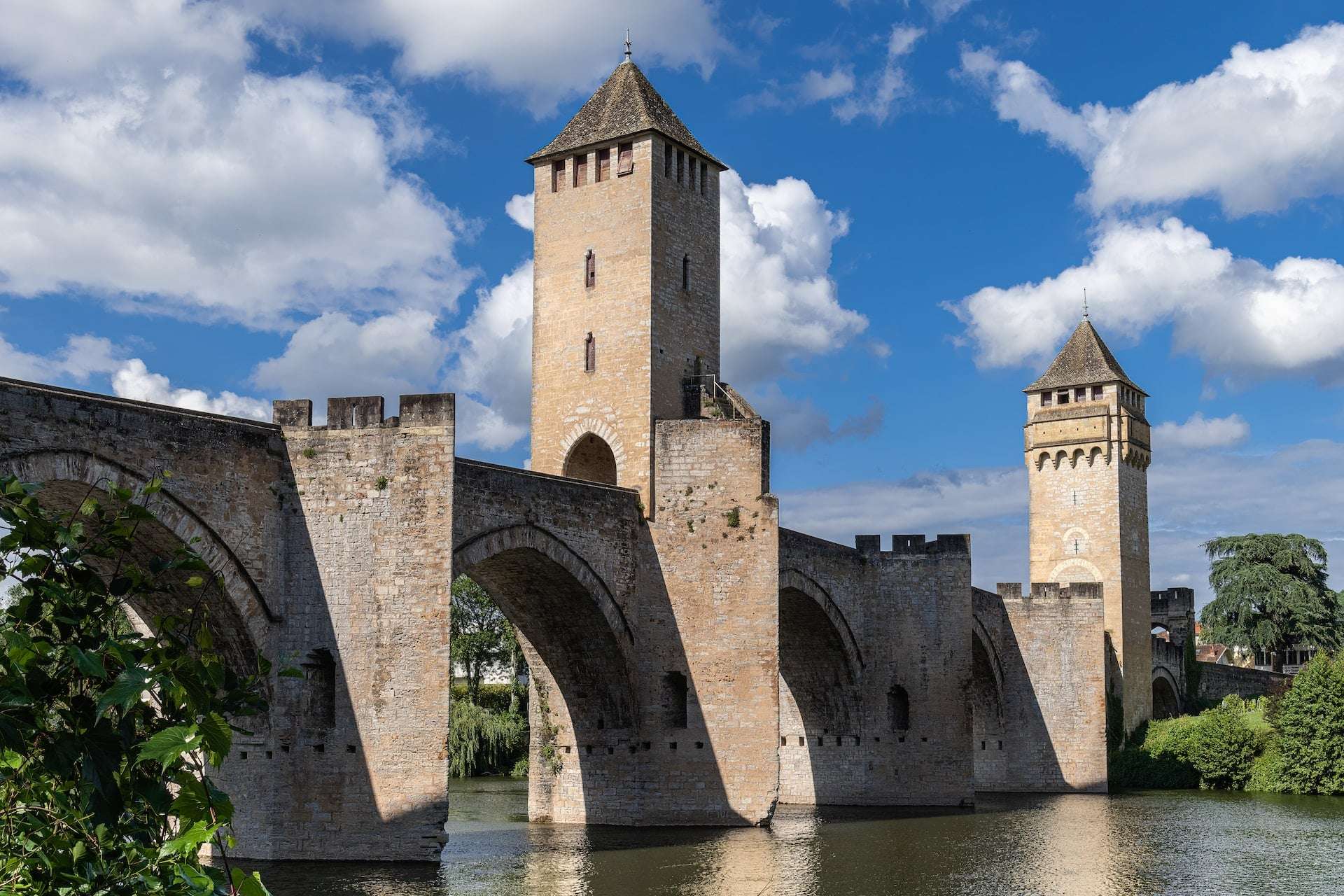 découvrez notre guide complet du casino cahors : conseils, jeux, offres et informations essentielles pour profiter pleinement de votre expérience de jeu.