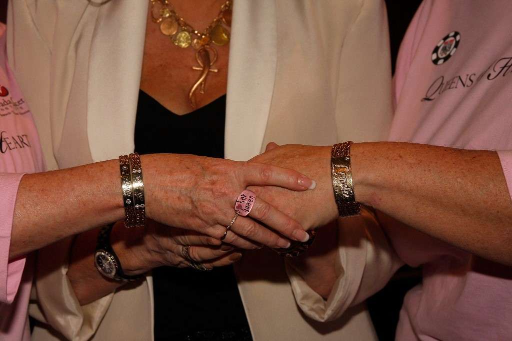 découvrez comment gagner un bracelet de poker en  avec nos stratégies et conseils exclusifs pour dominer les tournois.