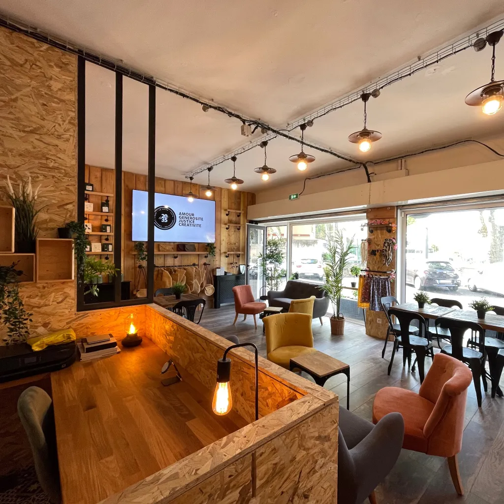découvrez wipt coworking à aix-en-provence, un espace moderne et convivial pour travailler, collaborer et booster votre productivité au cœur de la ville.
